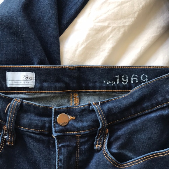 GAP Dark Wash Legging Jean - Picture 5 of 8